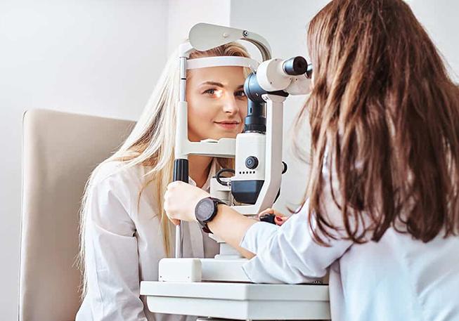 DO I NEED AN EYE EXAM? - Second Specs